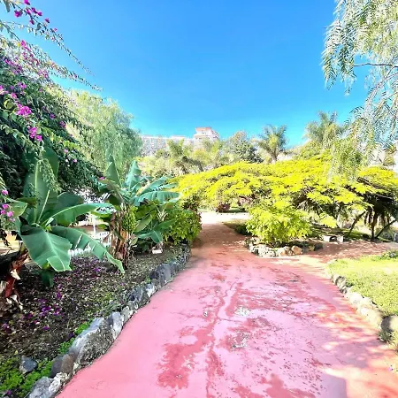 Apartman Superior Studio With Pools, Close To The Beach *